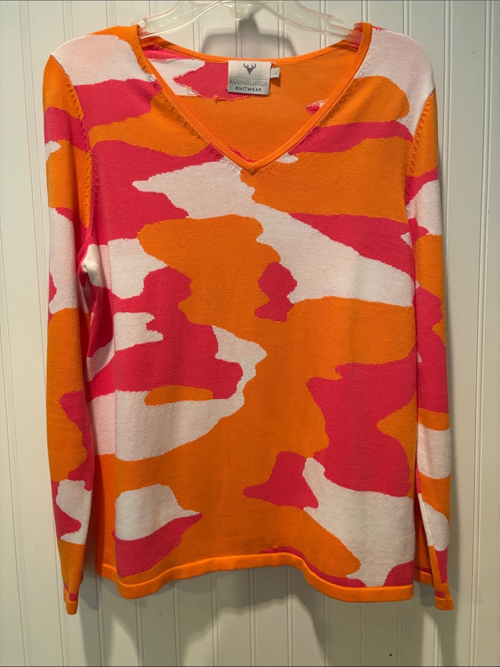 Edinburgh Knitwear V-Neck Abstract Camo Sweater - Orange, Pink, White